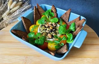 Zapečený hermelín s proteínovým chlebom – recept KetoDiet